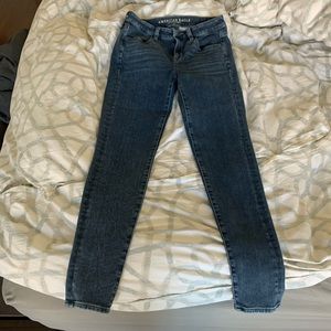 AE AMERICAN EAGLE HI RISE JEGGING JEAN STRETCH